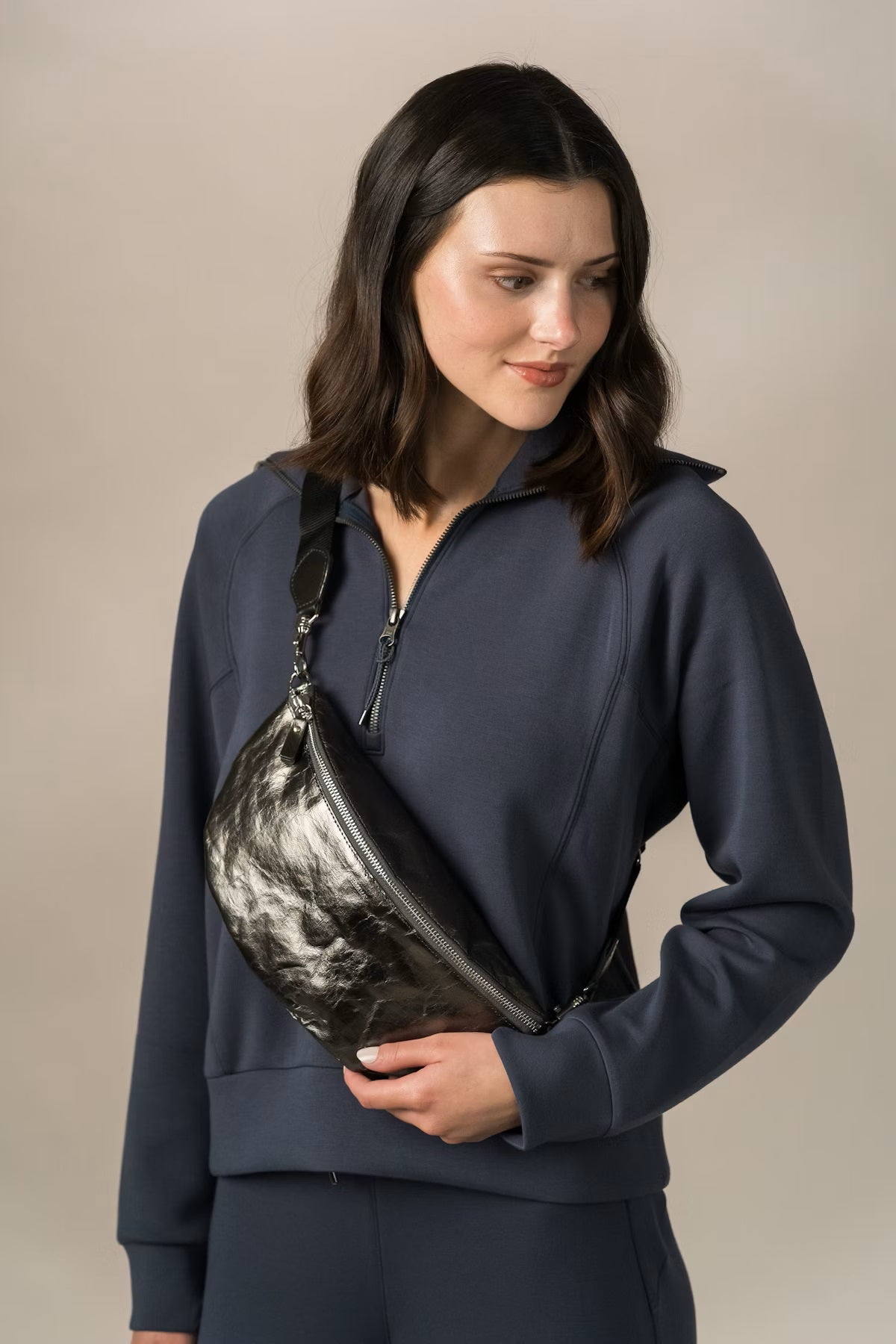 Ladvinka tmavosivá-metalická